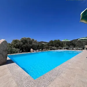 Tanca Taroni Vakantieboerderij Telti